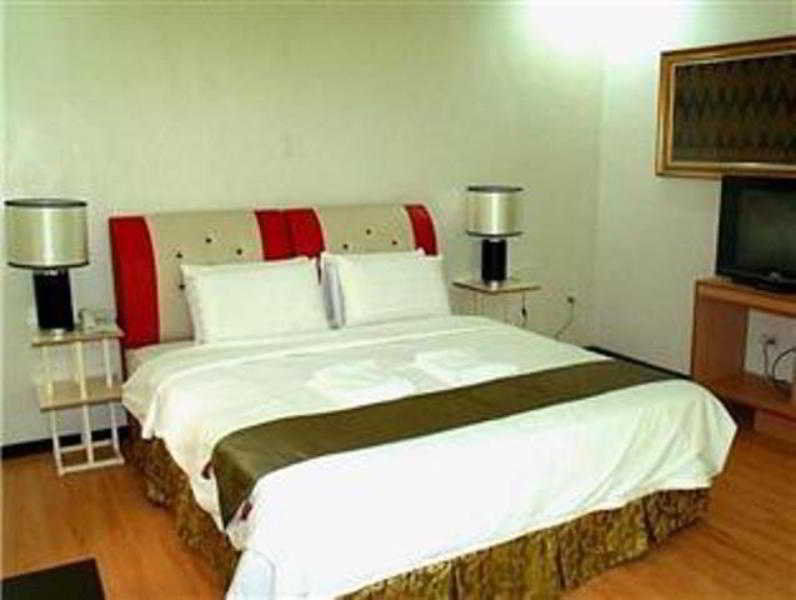 El Bajada Hotel Davao ภายนอก รูปภาพ